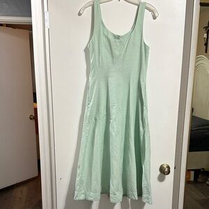Elegant Mint Green Sleeveless Dress